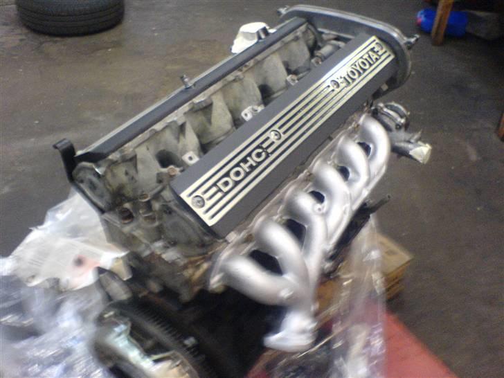 Toyota Celica Supra 2,8I - Motor inden montering igen. billede 13