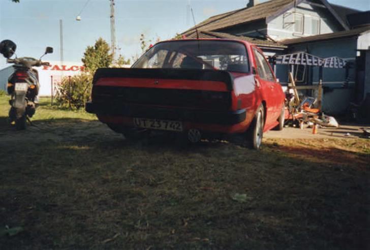 Opel ascona B - fandt lige nogen gamle billeder, hvor den er i race mode billede 11