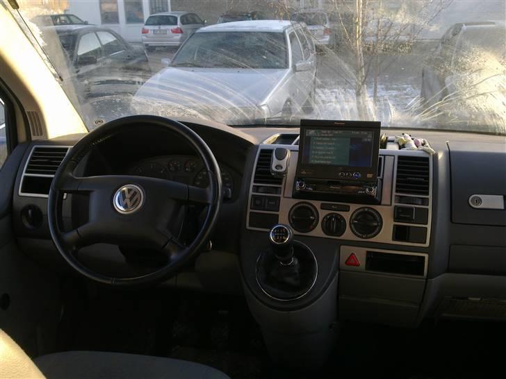 VW Transporter T5 - SOLGT billede 11