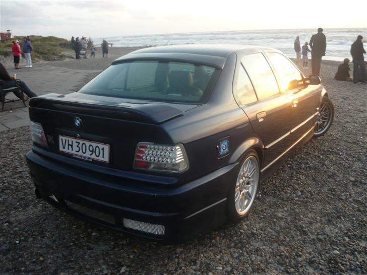 BMW 316I *SOLGT* billede 5