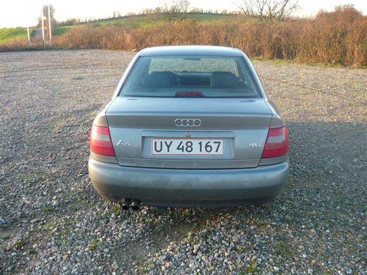 Audi A4 1,8 T *SOLGT* billede 3