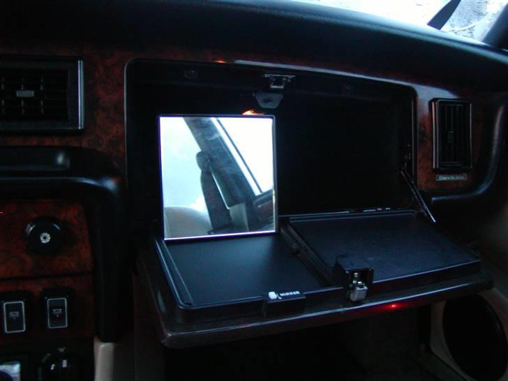 Jaguar XJ 12 H.E. Souvereign   - Dette er Make-Up spejl til damen. billede 6