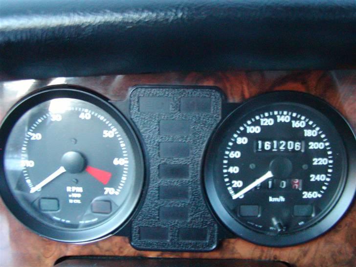 Jaguar XJ 12 H.E. Souvereign   - Meget lavt km. tal. Også er motoren oveni købet skiftet, resultat bedre benzin økonomi, samt et km tal på blot 90.000  billede 8