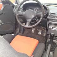 Mazda 323f bg *totalskadet*