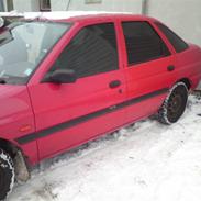 Ford Escort 1.6 clx *Skrottet*