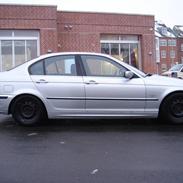 BMW E46 323i    "SOLGT"