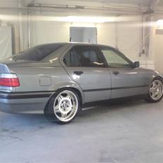 BMW e36 320 underombygning solgt