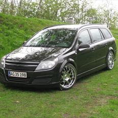 Opel Astra H 1,6 16V Wagon OPC-line