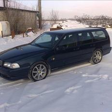 Volvo V 70 R