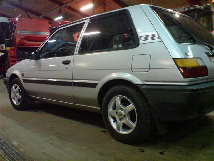 Toyota Corolla DX Solgt billede 9