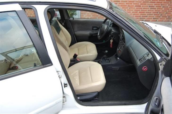 Peugeot 306 1.9TD st.car billede 13