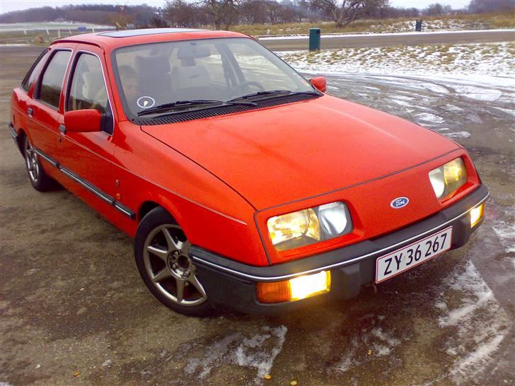 Ford Sierra 2,3 V6 Ghia SOLGT billede 1