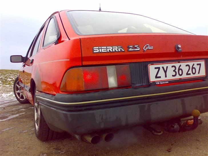 Ford Sierra 2,3 V6 Ghia SOLGT billede 2