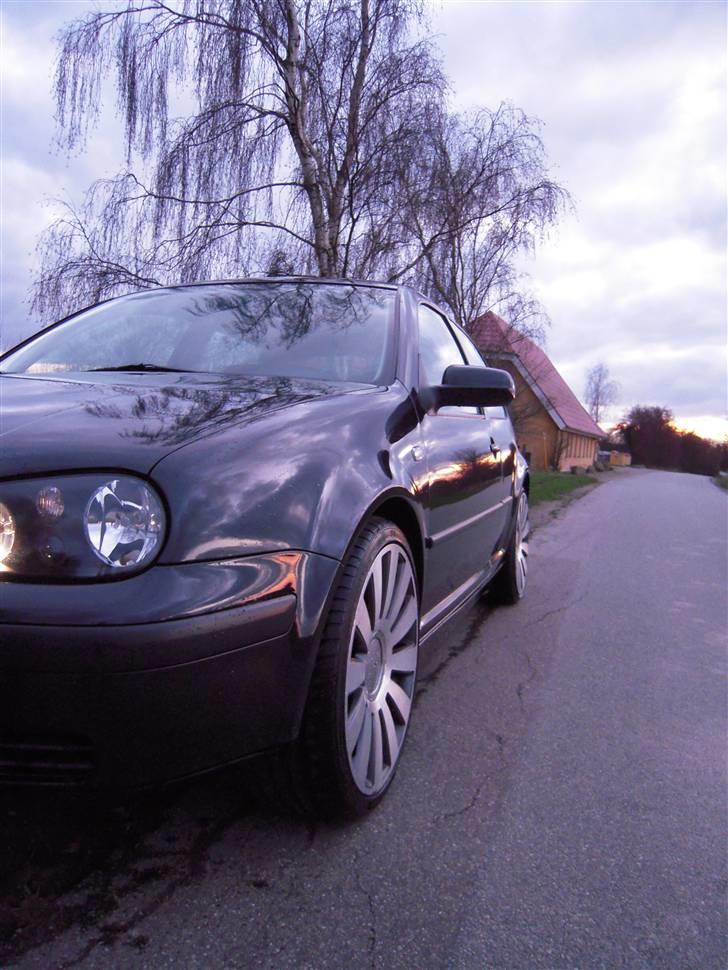 VW Golf 4 1,8 20v. Solgt. billede 1