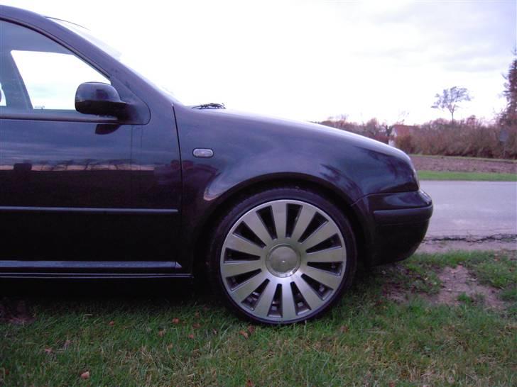 VW Golf 4 1,8 20v. Solgt. billede 5