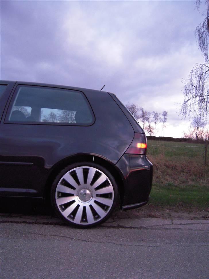 VW Golf 4 1,8 20v. Solgt. billede 7