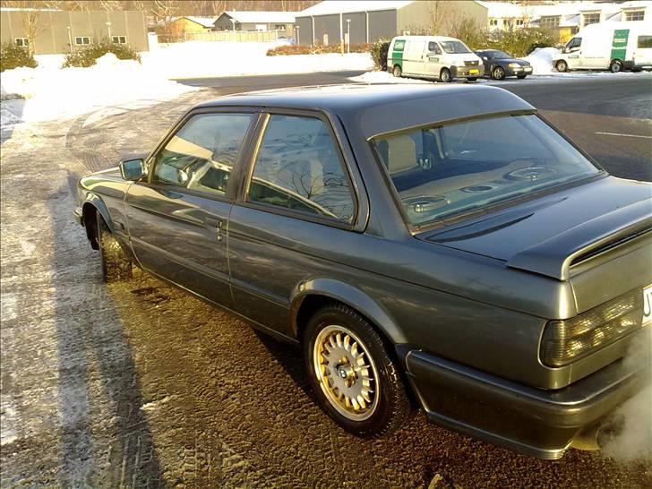 BMW E30 325i - STJÅLET :'( billede 4