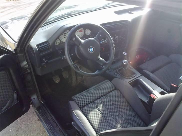 BMW E30 325i - STJÅLET :'( billede 9