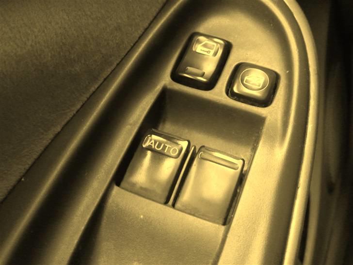 Nissan Almera N16 billede 8