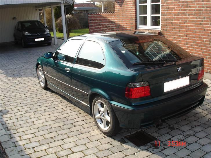 BMW 323 Ti Compact billede 1