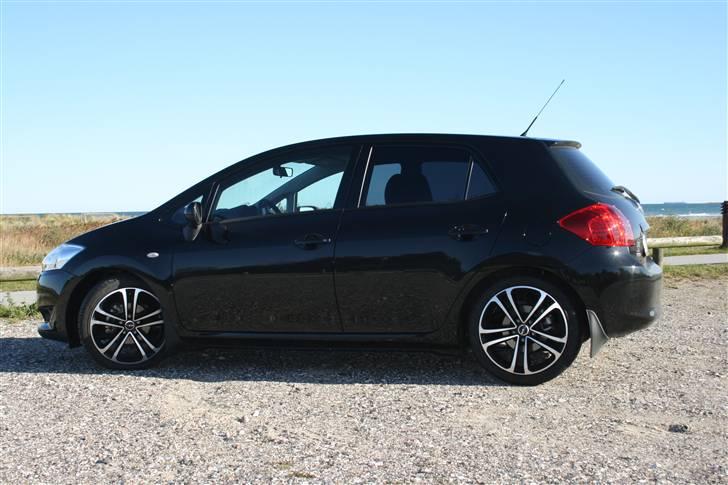 Toyota Auris billede 2