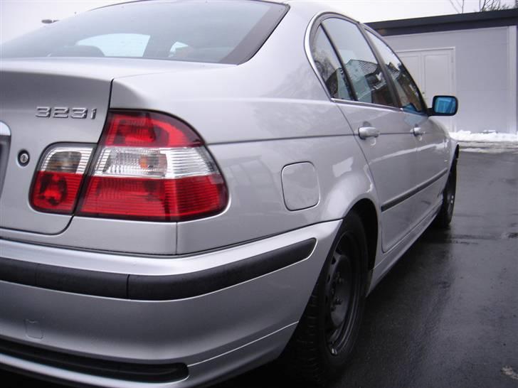 BMW E46 323i    "SOLGT" billede 5