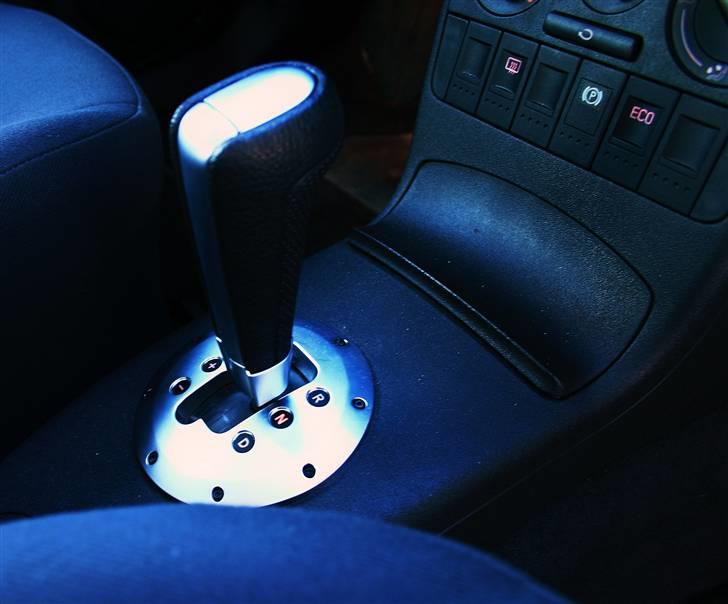 VW Lupo 1.2 TDI 3L - Automatisk skiftende manuel gearkasse med tiptronic-funktion... billede 8