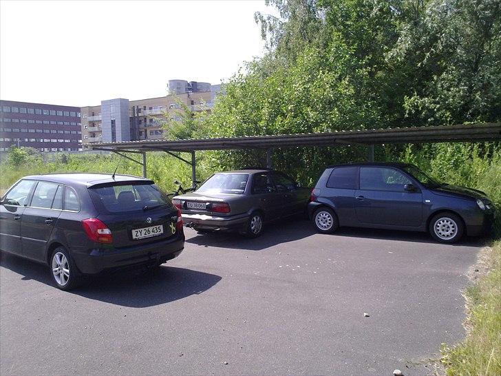 VW Lupo 1.2 TDI 3L - Bare fordi jeg vælger at holde Lupo´en i cykelskuret synes de andre at det er sjovt at spærre mig inde :P billede 11