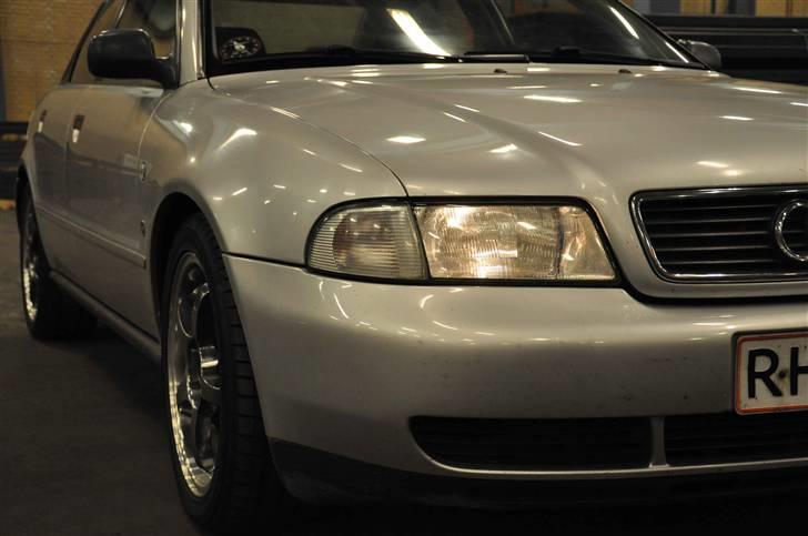 Audi A4 1,6 101 Hk (Solgt) billede 3