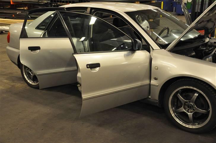 Audi A4 1,6 101 Hk (Solgt) billede 5