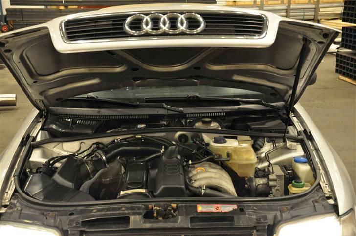 Audi A4 1,6 101 Hk (Solgt) billede 8