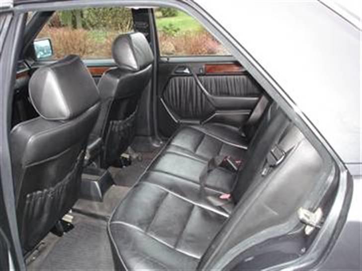 Mercedes Benz w124 300E SOLGT billede 11