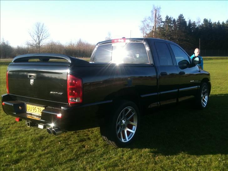 Dodge Ram srt 10 SOLGT billede 4