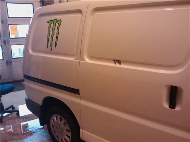 Toyota hiace MONSTER (solg) billede 3