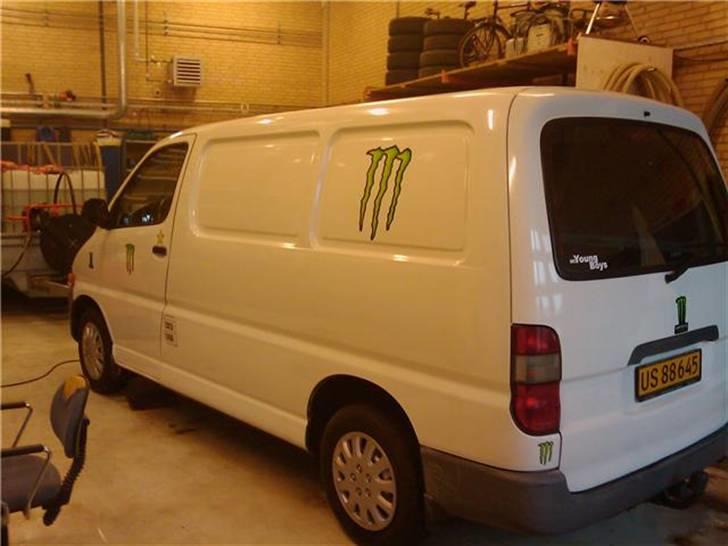 Toyota hiace MONSTER (solg) billede 4