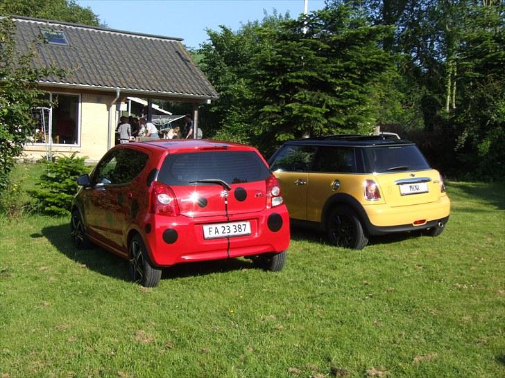 Suzuki Alto GLS A/C "Marie" - Marie med sin bedste veninde Gurli billede 13