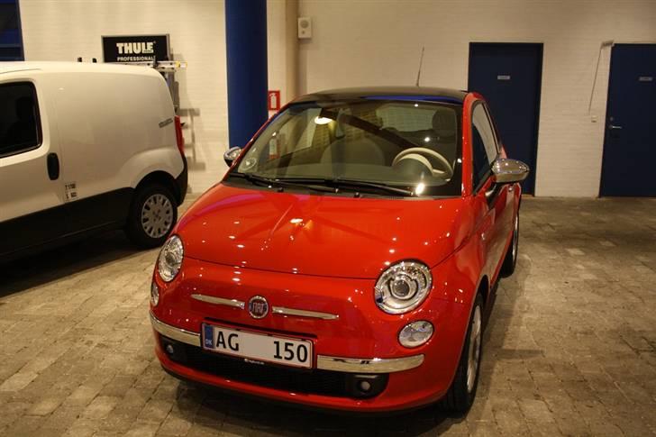 Fiat 500 *Solgt* - Rød er bare en kanon farve til en Fiat 500. billede 1