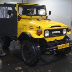 Toyota BJ 42 