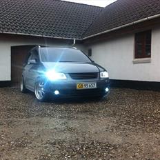 VW Touran 2,0 TDI DSG