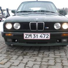 BMW E30 320i Touring