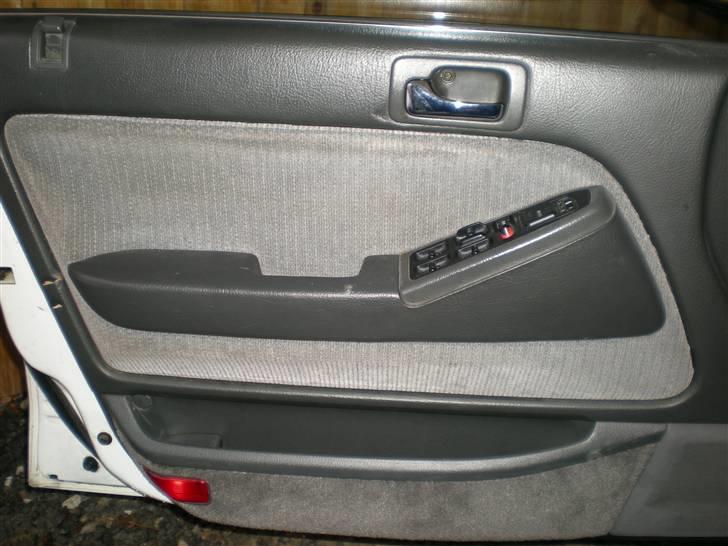 Honda Accord 2.0 EXi Solgt billede 12