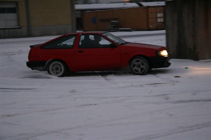 Toyota corolla ae86 coupe   SOLGT billede 18