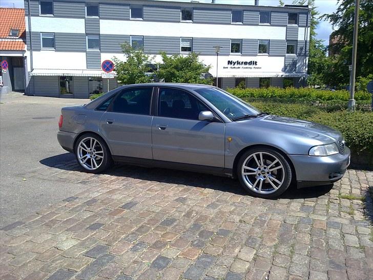 Audi A4 1,8T [Solgt] billede 8