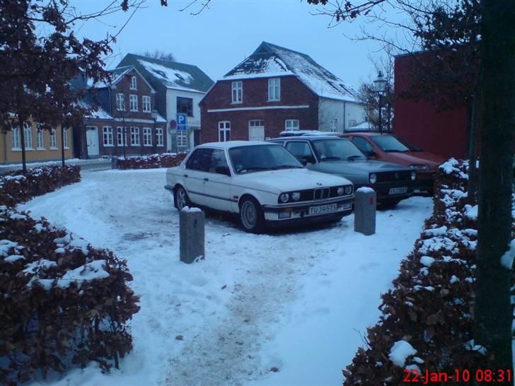BMW M320i 87(Vinter vogn) VÆK - Lækker vinter bil =) billede 1