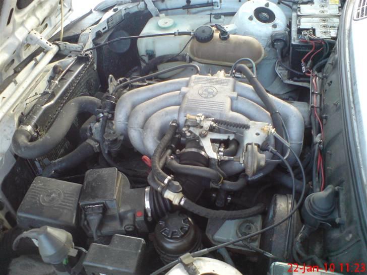 BMW M320i 87(Vinter vogn) VÆK - Kører kanon, bruger ingen vand eller olie. billede 2