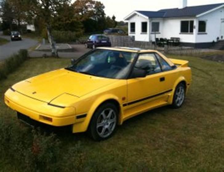 Toyota MR 2 - lånt billede (bliver snart skiftet ud) billede 3