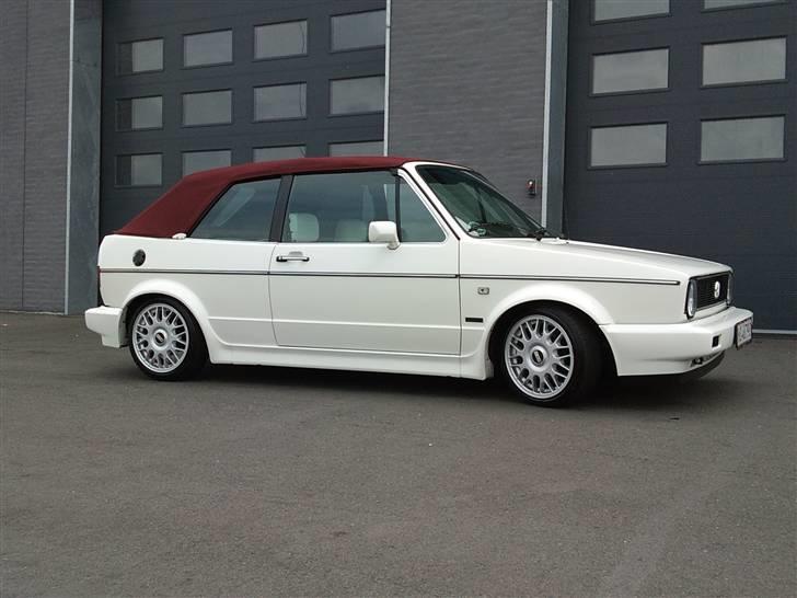 VW GOLF 1 cab billede 1