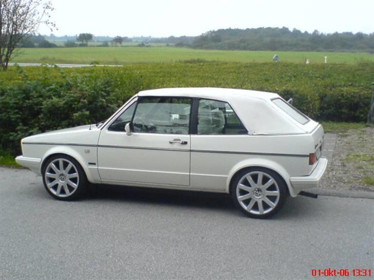 VW GOLF 1 cab - Før der kom orginal skørte sæt og nyt tag på. billede 6