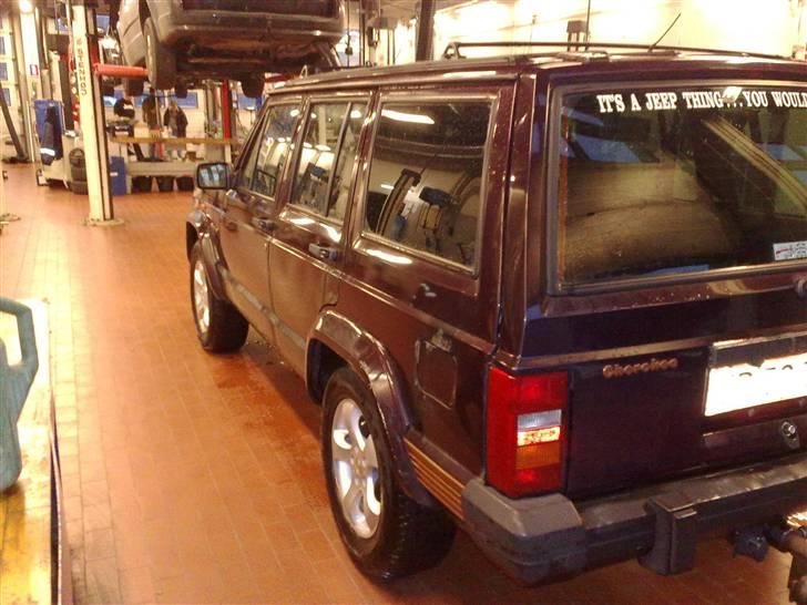 Jeep Cherokee SOLGT billede 5