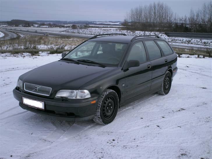 Volvo V40 = SOLGT billede 1